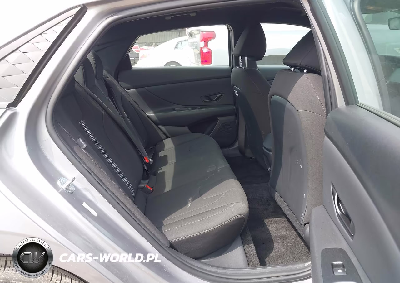 2026 Hyundai Elantra Sel Sport VIN:KMHLM4DG6TU122600 - 8