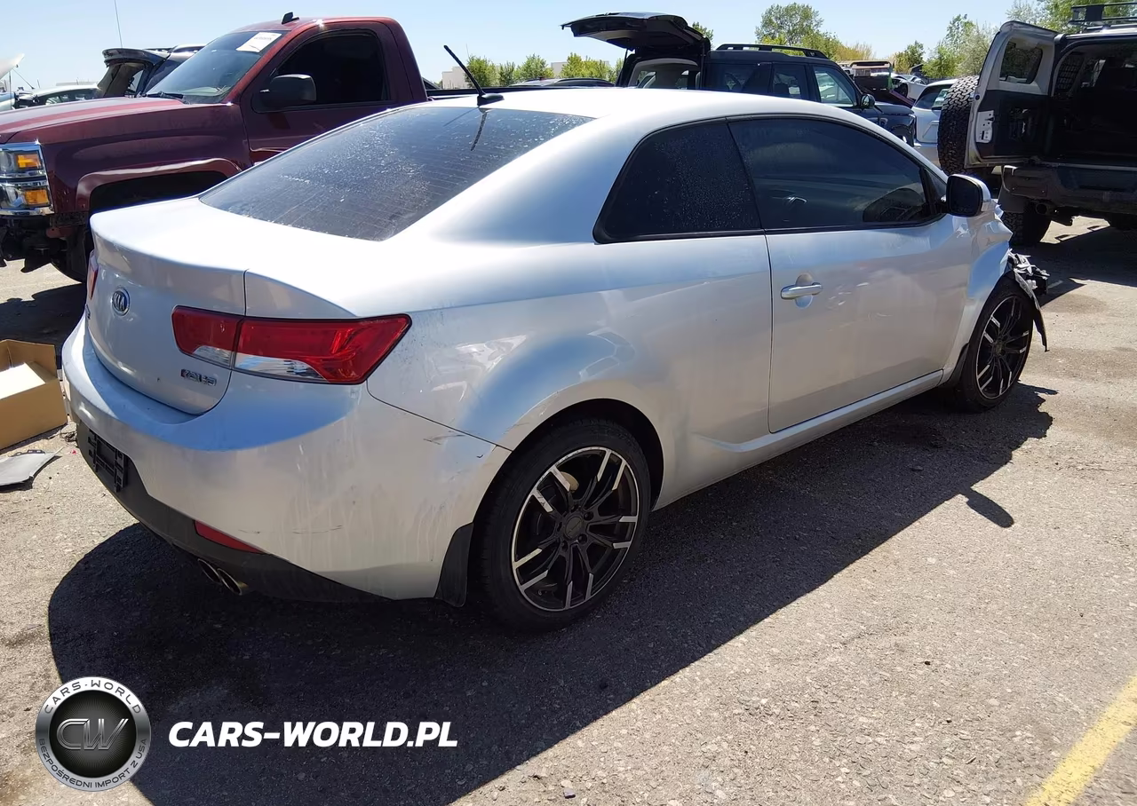 2011 Kia Forte Koup Sx VIN:KNAFW6A32B5377680 - 4