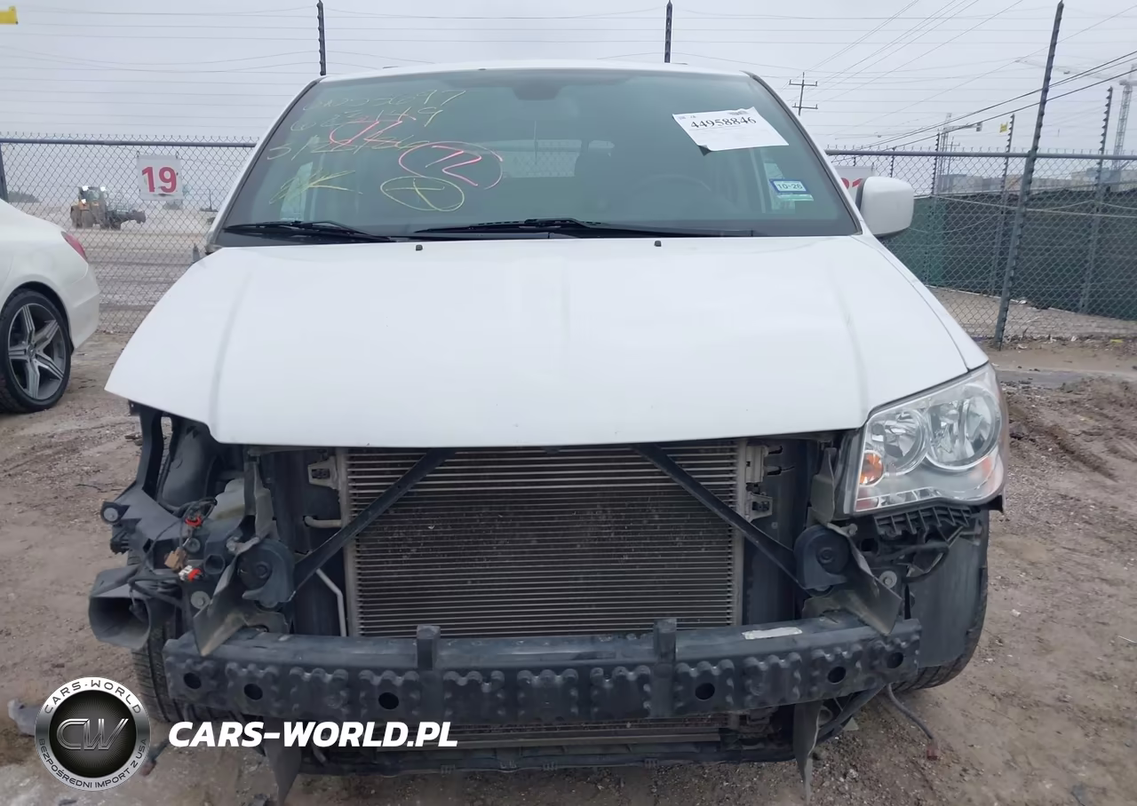 2019 Dodge Grand Caravan Sxt VIN:2C4RDGCG5KR623149 - 12