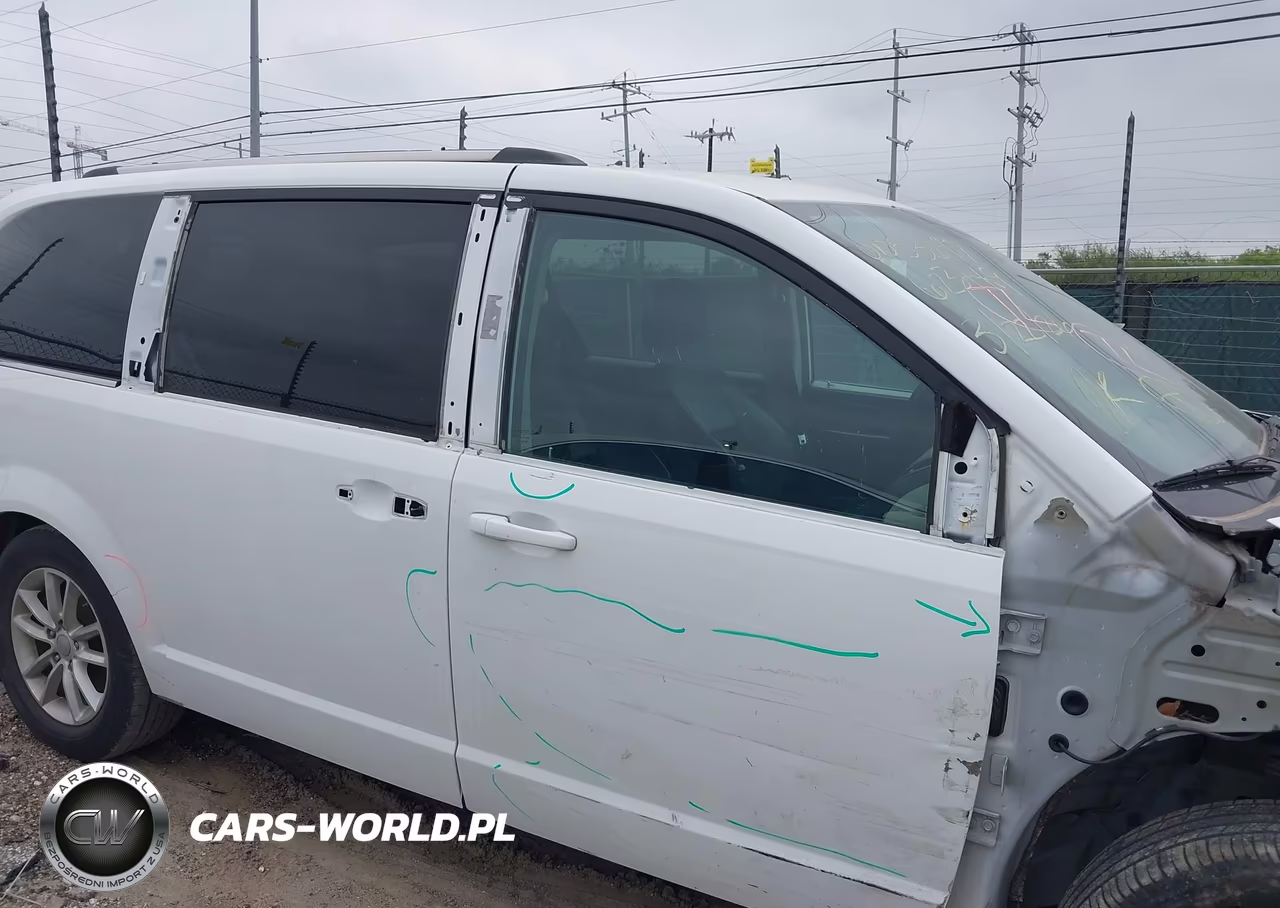 2019 Dodge Grand Caravan Sxt VIN:2C4RDGCG5KR623149 - 13