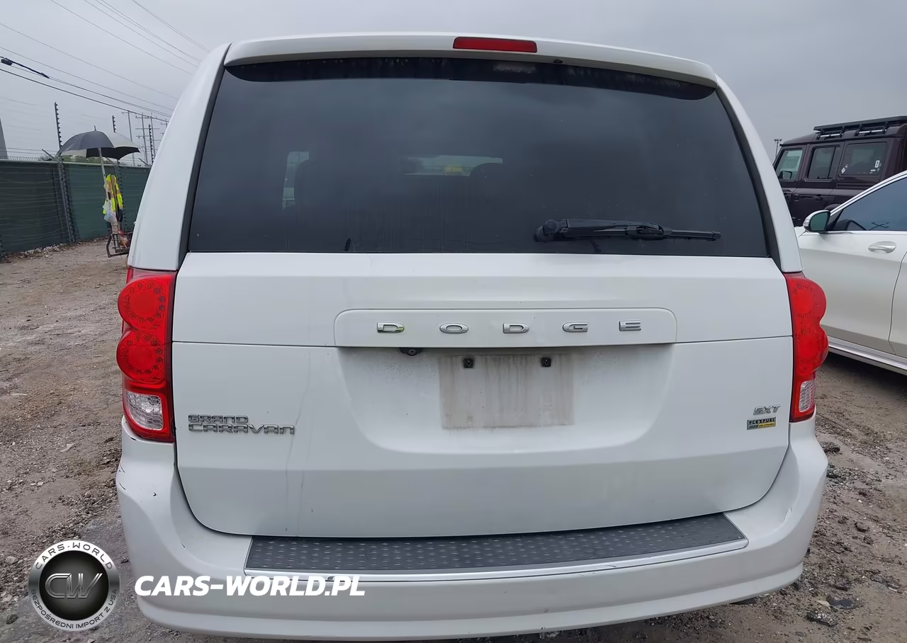2019 Dodge Grand Caravan Sxt VIN:2C4RDGCG5KR623149 - 16