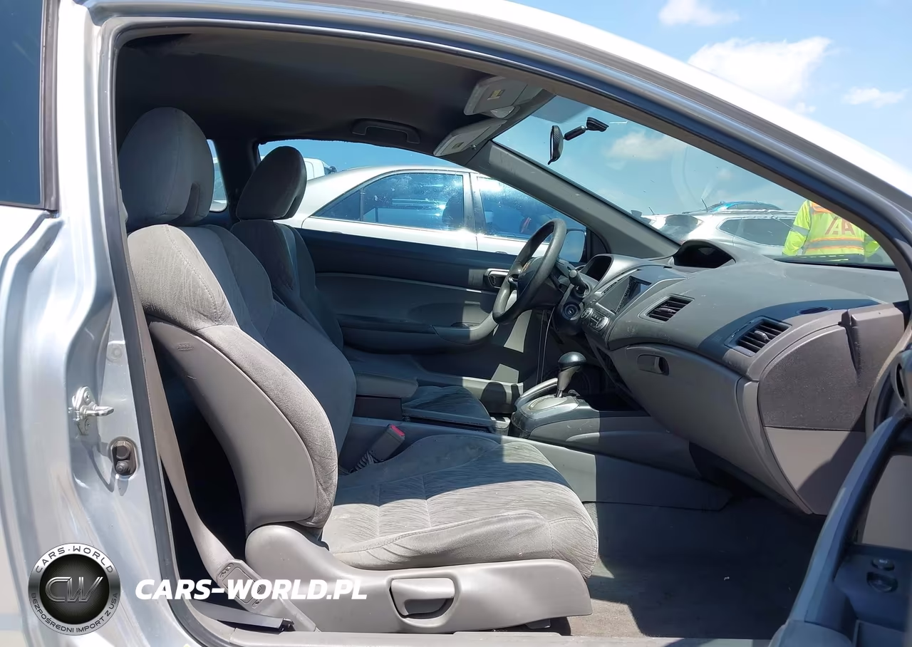 2008 Honda Civic Lx VIN:2HGFG126X8H527453 - 5