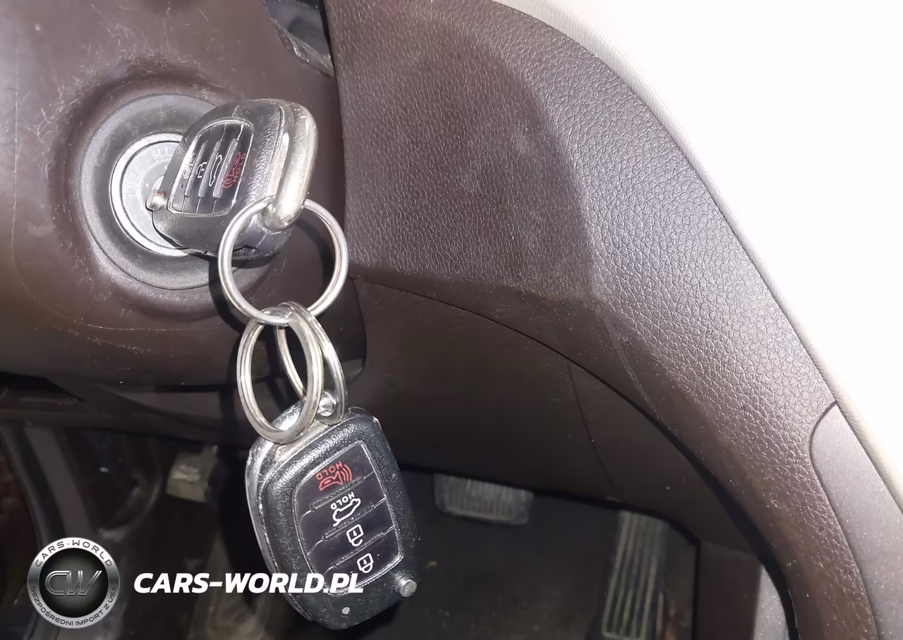 2017 Hyundai Santa Fe Sport 2.4L VIN:5NMZUDLB0HH028229 - 11