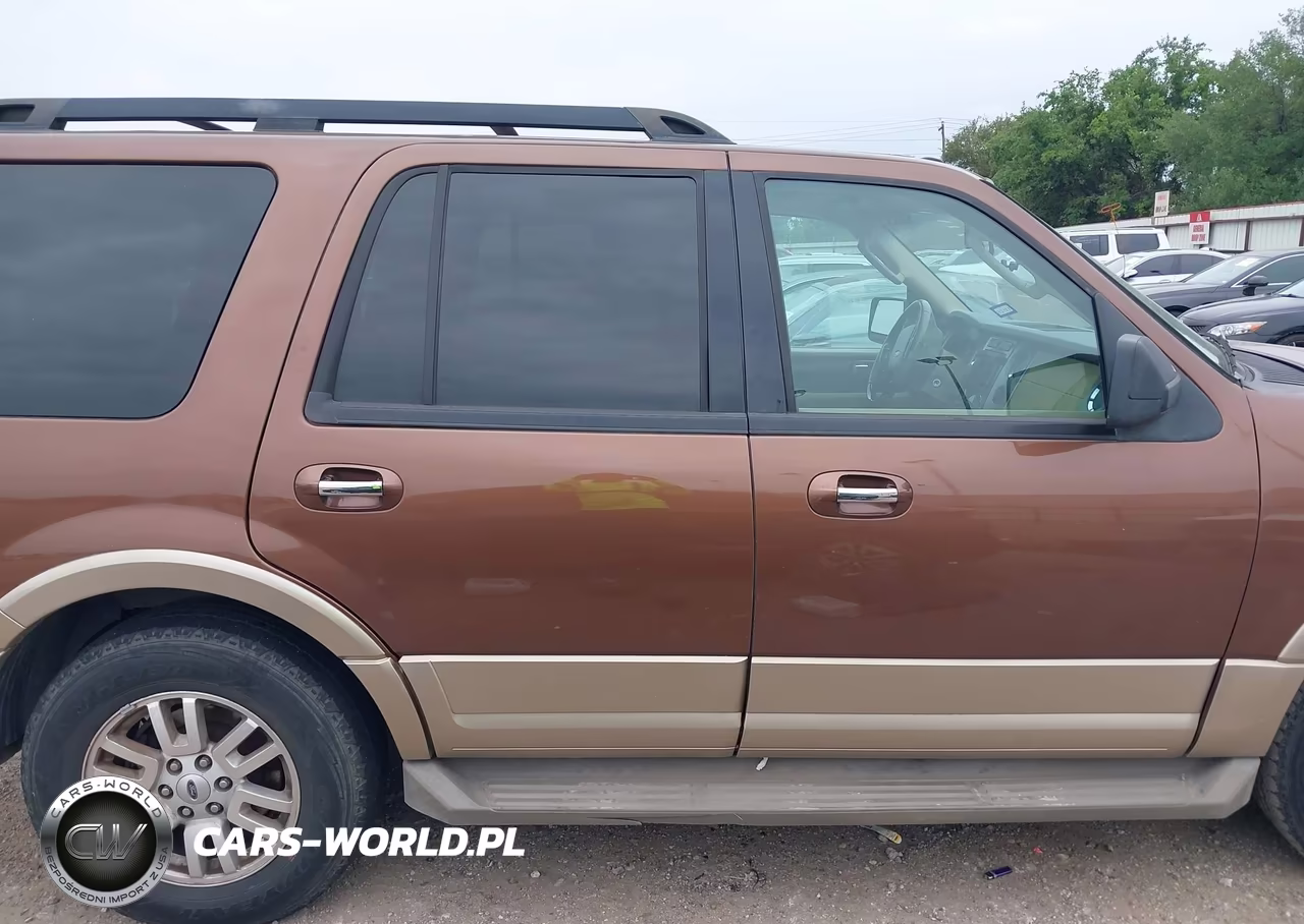 2011 Ford Expedition Xlt VIN:1FMJU1H51BEF05061 - 12