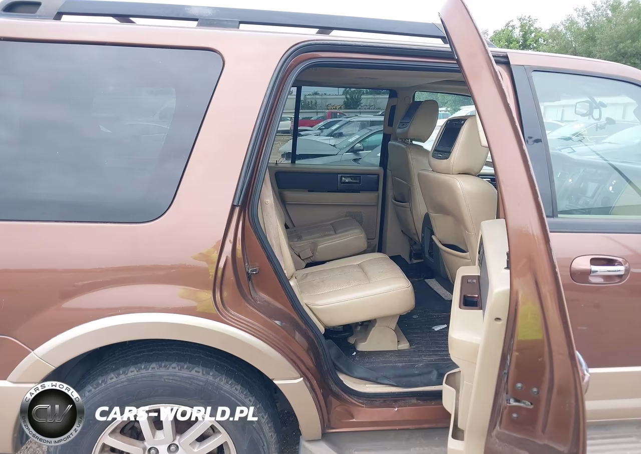 2011 Ford Expedition Xlt VIN:1FMJU1H51BEF05061 - 8