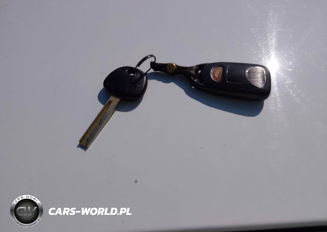 2013 Hyundai Accent Se VIN:KMHCU5AE8DU075418 - 11