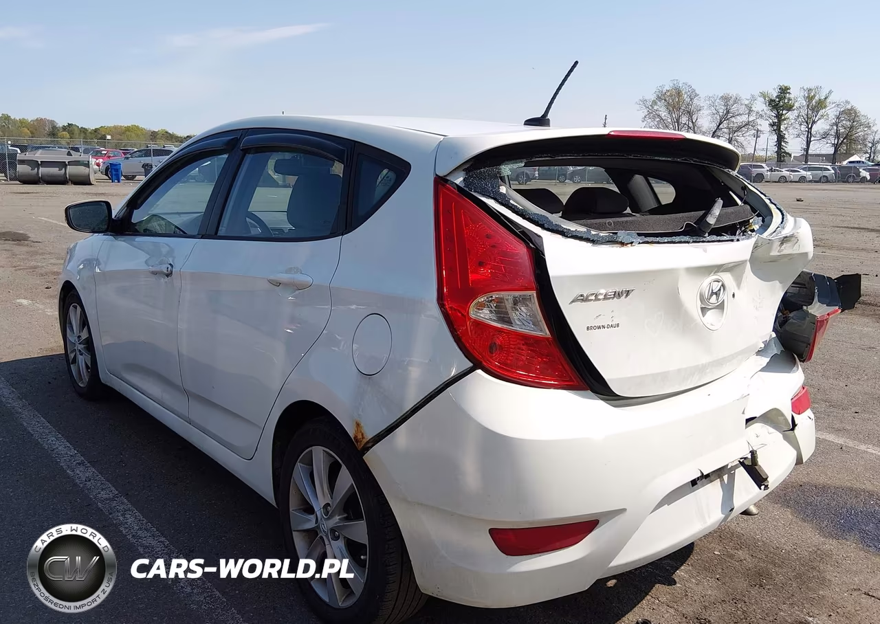 2013 Hyundai Accent Se VIN:KMHCU5AE8DU075418 - 3
