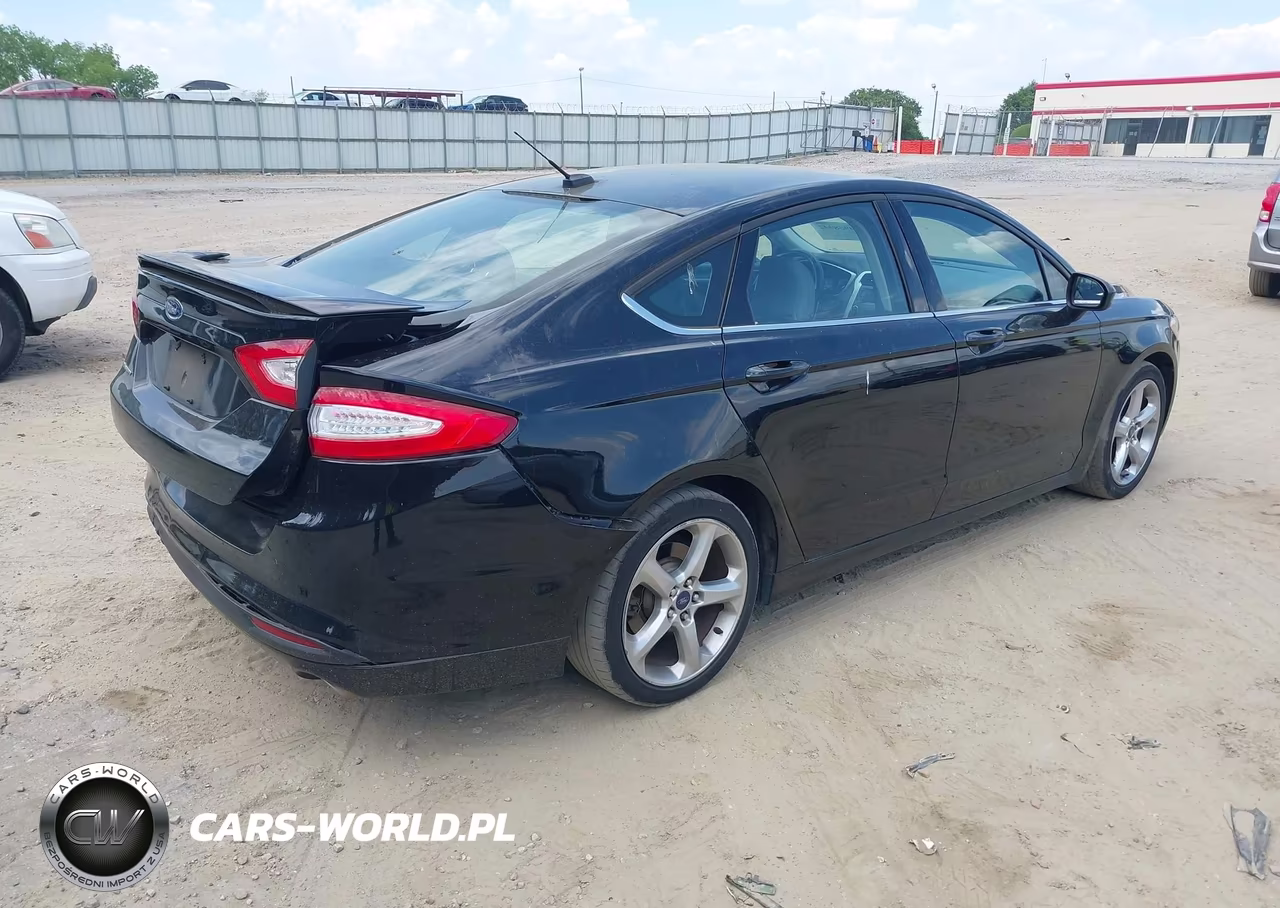 2016 Ford Fusion S VIN:3FA6P0G71GR210437 - 4