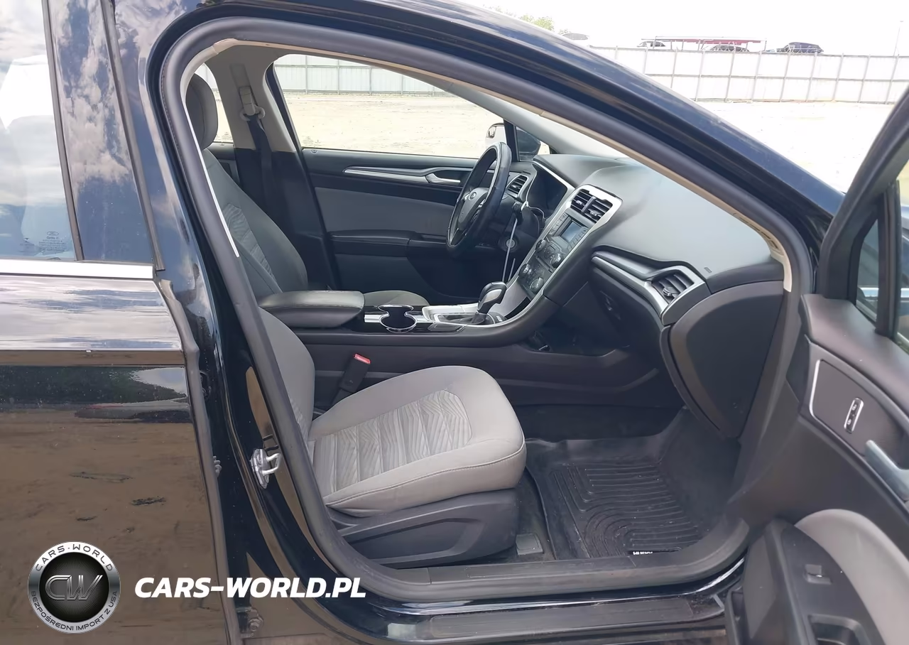 2016 Ford Fusion S VIN:3FA6P0G71GR210437 - 5