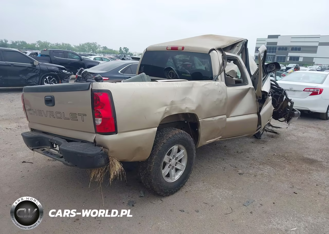 2006 Chevrolet Silverado 1500 Work Truck VIN:2GCEC19V761115600 - 4