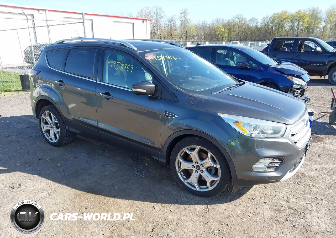 2017 Ford Escape Titanium – zdjęcie 1 z 16