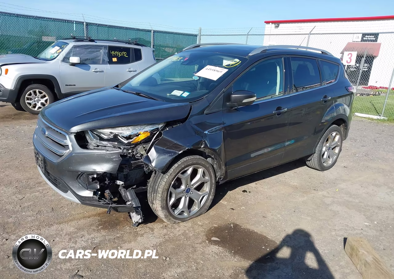 2017 Ford Escape Titanium VIN:1FMCU9J9XHUE29813 - 2