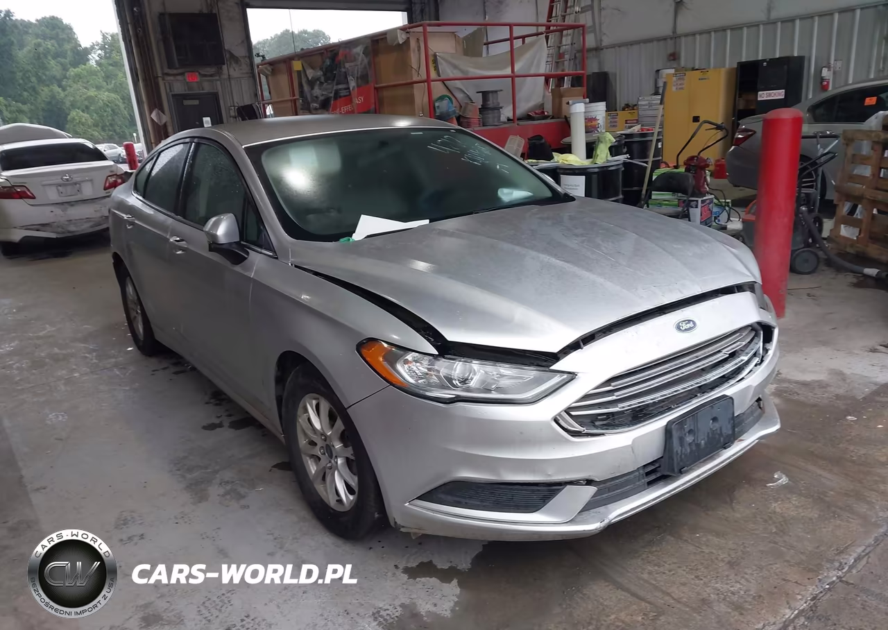 2018 Ford Fusion S VIN:3FA6P0G72JR164818 - 13