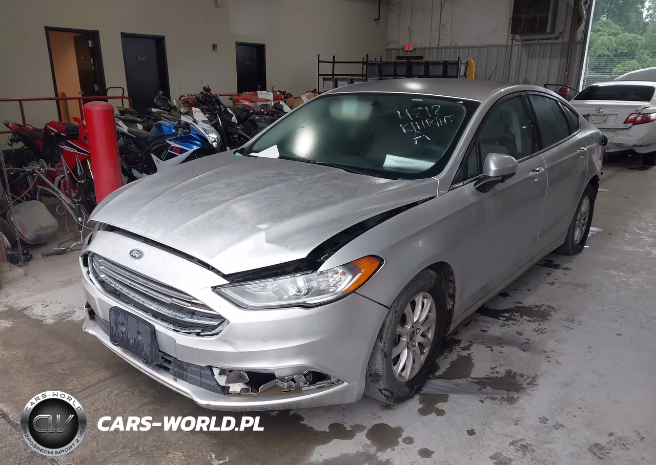 2018 Ford Fusion S VIN:3FA6P0G72JR164818 - 2