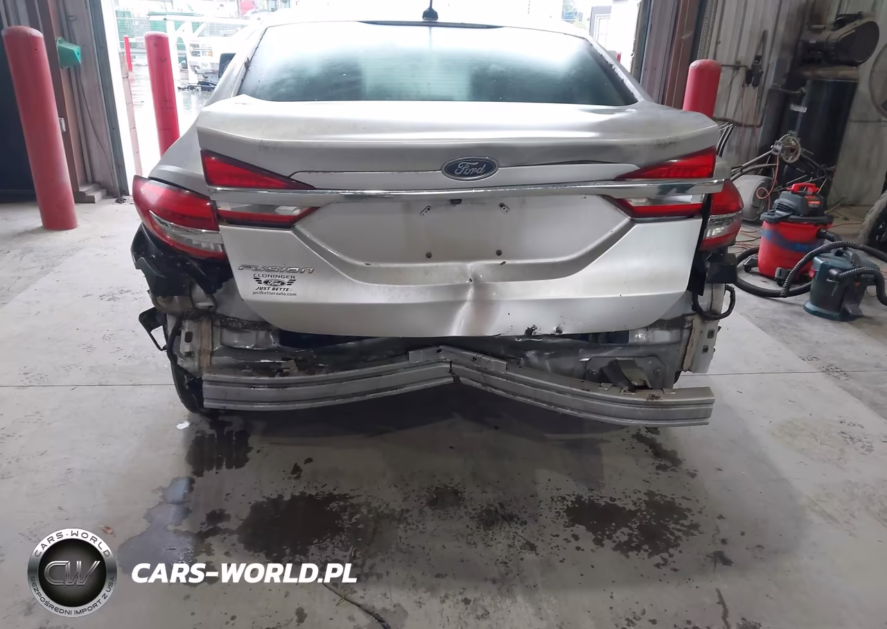 2018 Ford Fusion S VIN:3FA6P0G72JR164818 - 6