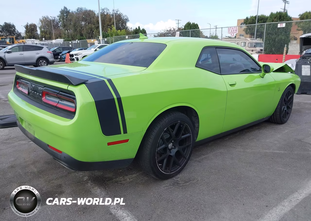 2015 Dodge Challenger R-T Scat Pack VIN:2C3CDZFJ8FH714229 - 4