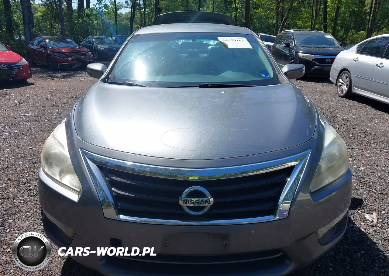 2015 Nissan Altima 2.5 S VIN:1N4AL3AP3FC467919 - 13