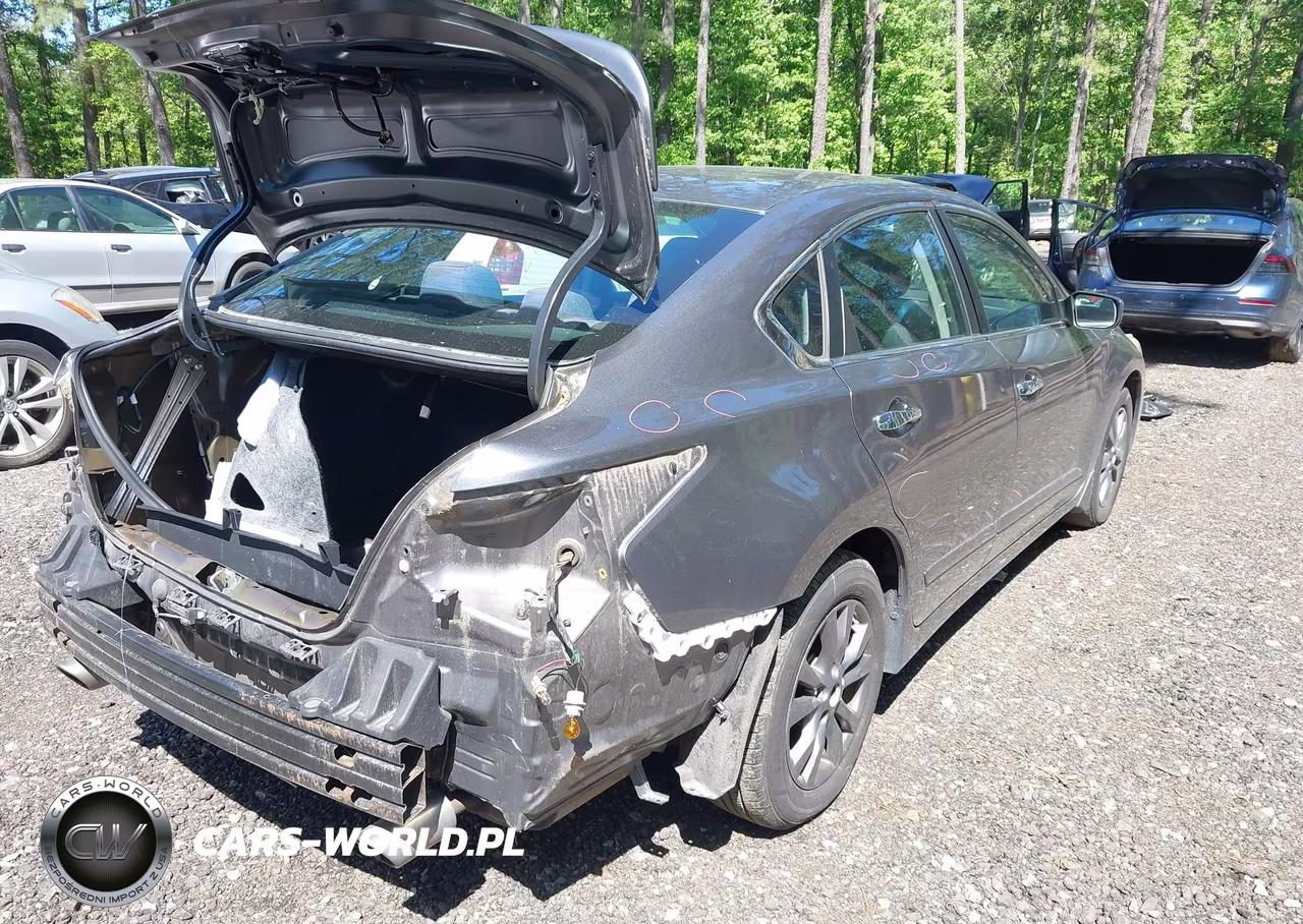 2015 Nissan Altima 2.5 S VIN:1N4AL3AP3FC467919 - 4