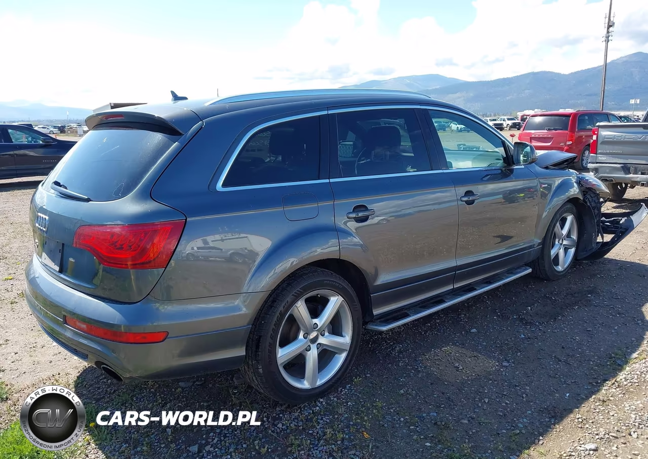 2011 Audi Q7 3.0T S Line Prestige VIN:WA1DGAFE0BD004402 - 4