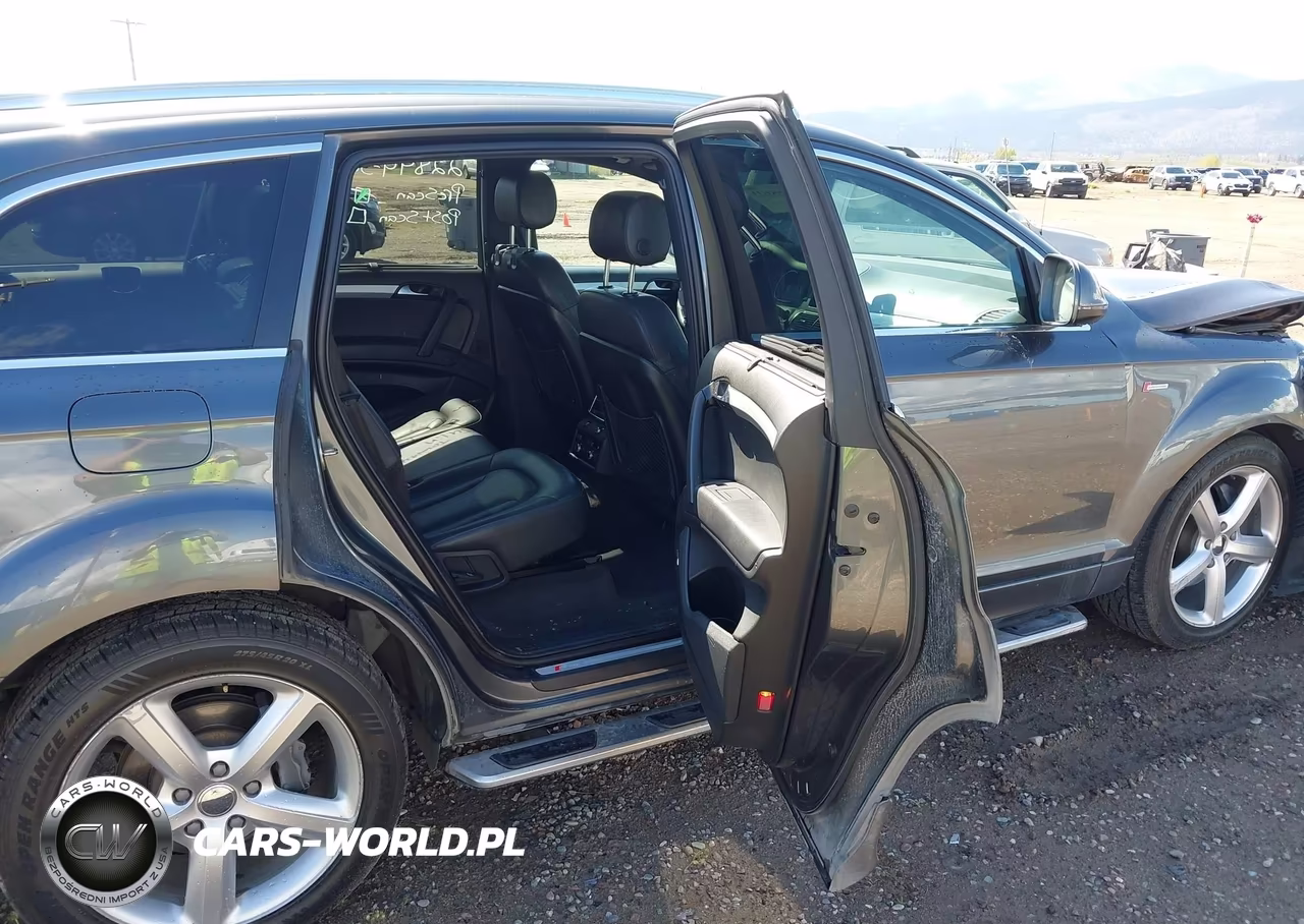2011 Audi Q7 3.0T S Line Prestige VIN:WA1DGAFE0BD004402 - 8