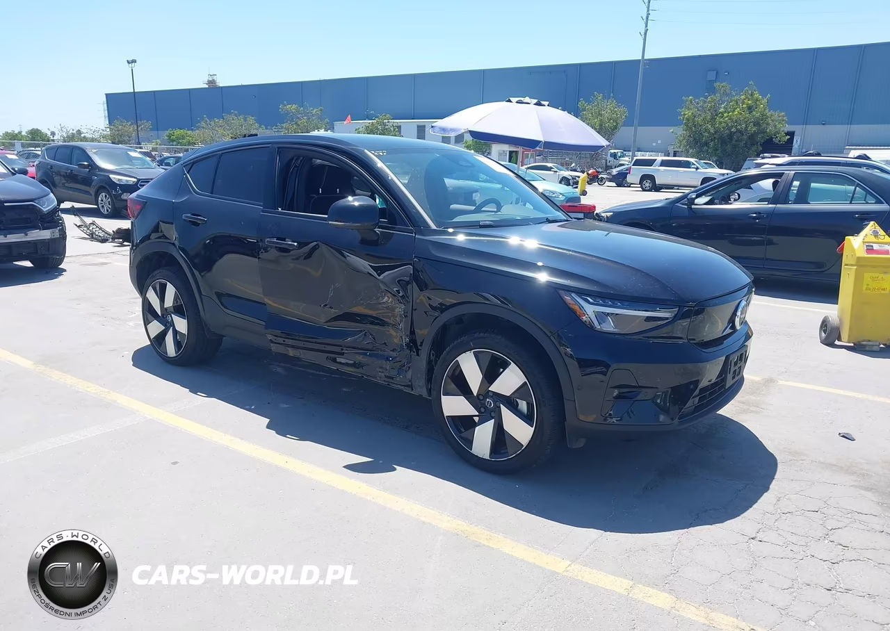 2024 Volvo C40 Recharge Pure Electric Plus