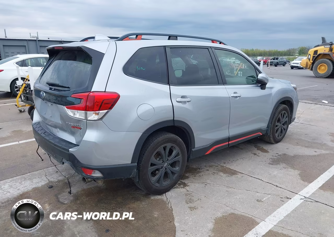 2019 Subaru Forester Sport VIN:JF2SKAPC0KH544206 - 4
