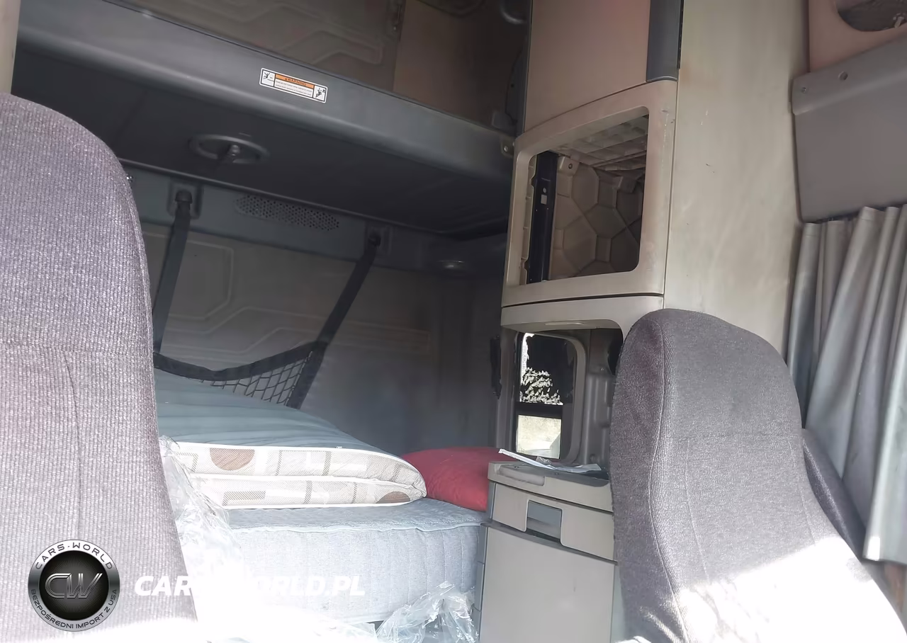 2012 Freightliner Cascadia 125 VIN:1FUJGLBGXCSBV9284 - 7
