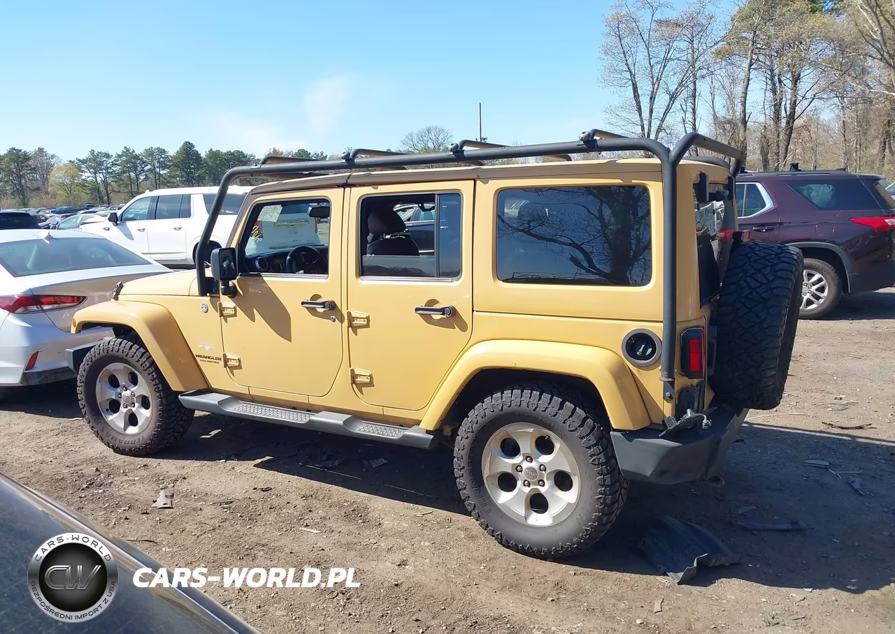 2013 Jeep Wrangler Unlimited Sahara VIN:1C4BJWEG2DL626619 - 14