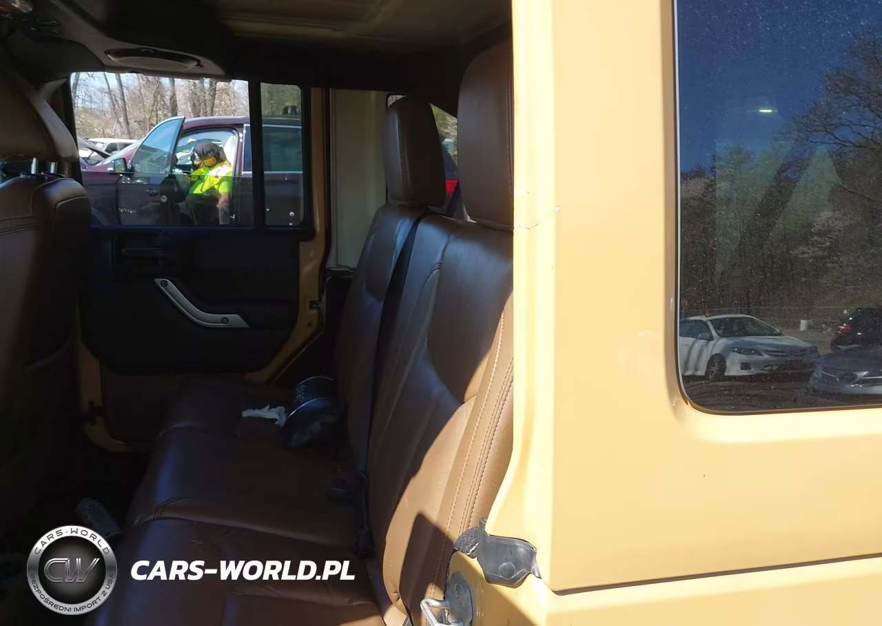 2013 Jeep Wrangler Unlimited Sahara VIN:1C4BJWEG2DL626619 - 8