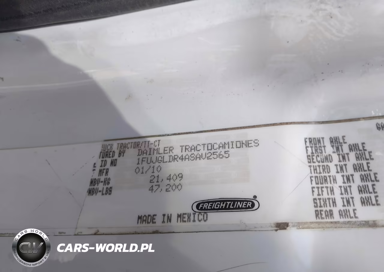 2010 Freightliner Cascadia 125 VIN:1FUJGLDR4ASAV2565 - 8