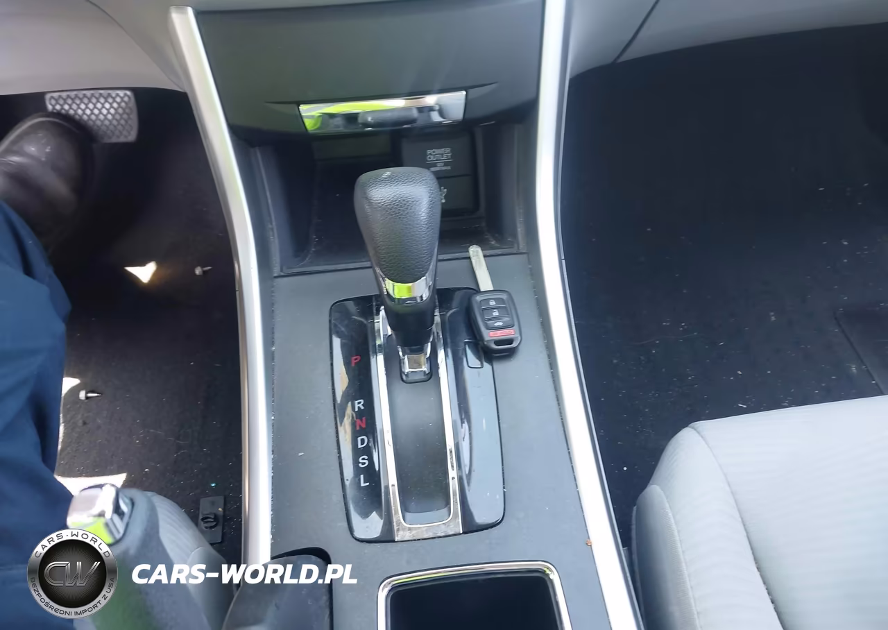 2014 Honda Accord Lx VIN:1HGCR2F38EA211837 - 11