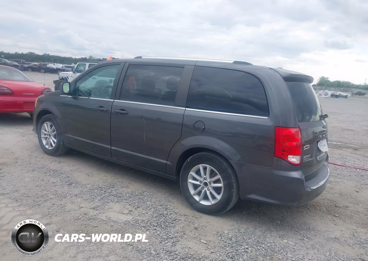 2018 Dodge Grand Caravan Sxt VIN:2C4RDGCGXJR325100 - 3