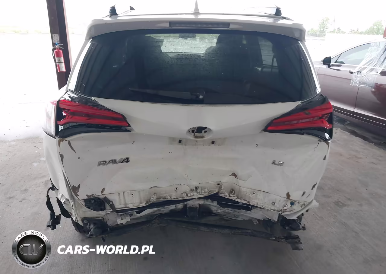 2017 Toyota Rav4 Le VIN:JTMZFREV0HJ702498 - 6