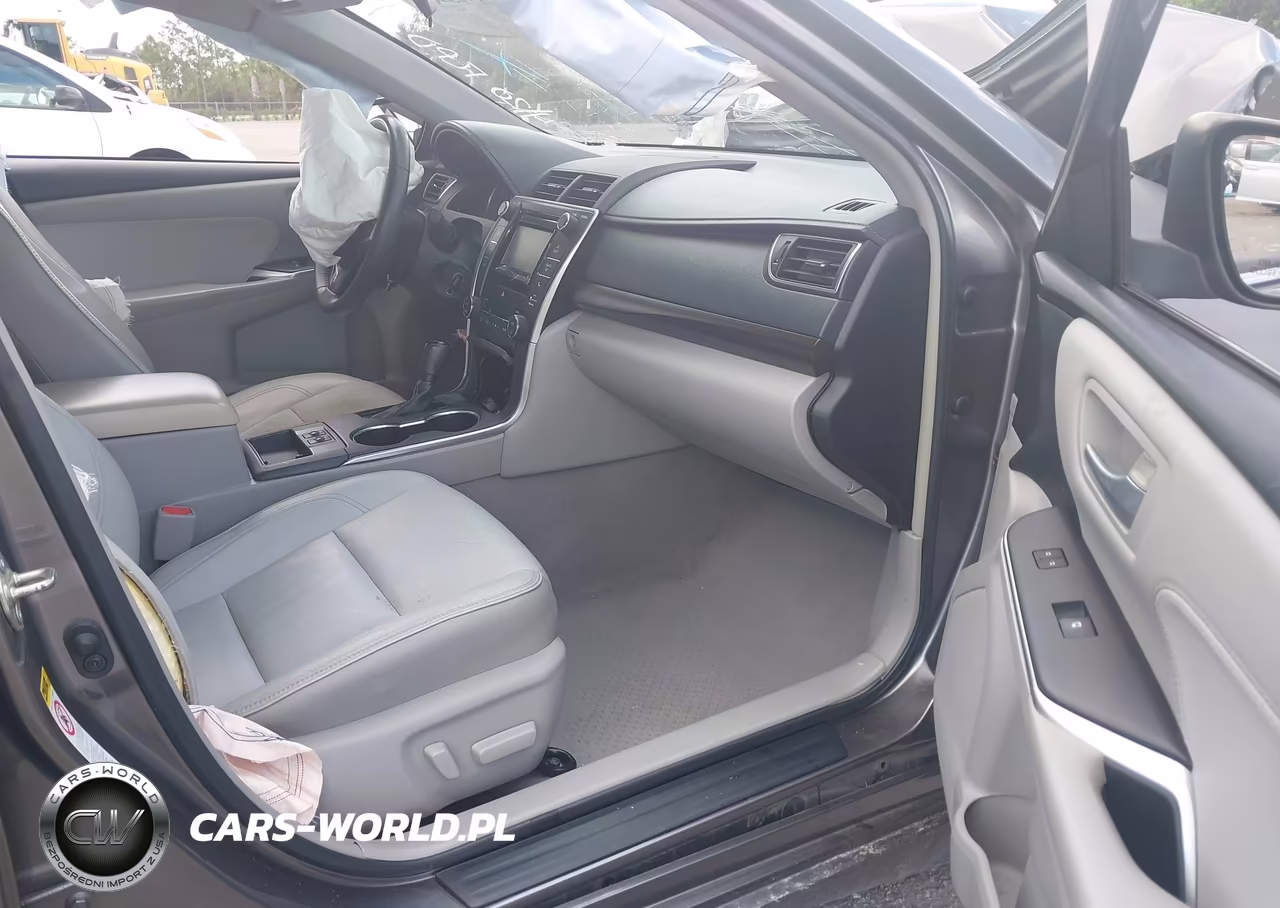2015 Toyota Camry Xle VIN:4T1BF1FK5FU009831 - 5