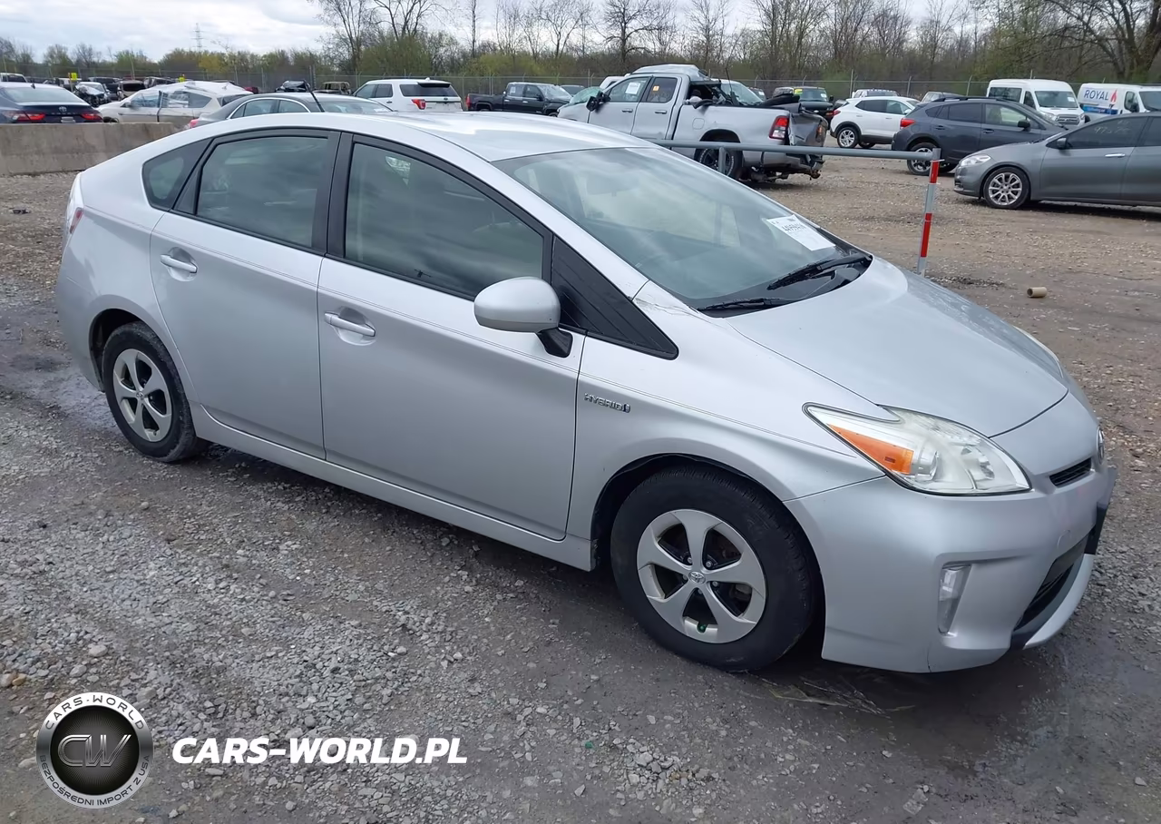 2014 Toyota Prius Two VIN:JTDKN3DU9E1824024 - 6