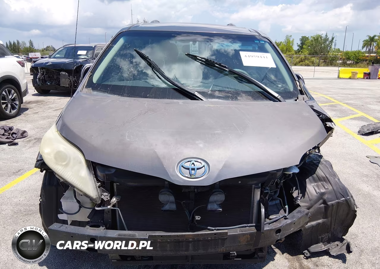 2014 Toyota Sienna Le V6 8 Passenger VIN:5TDKK3DC0ES474317 - 13