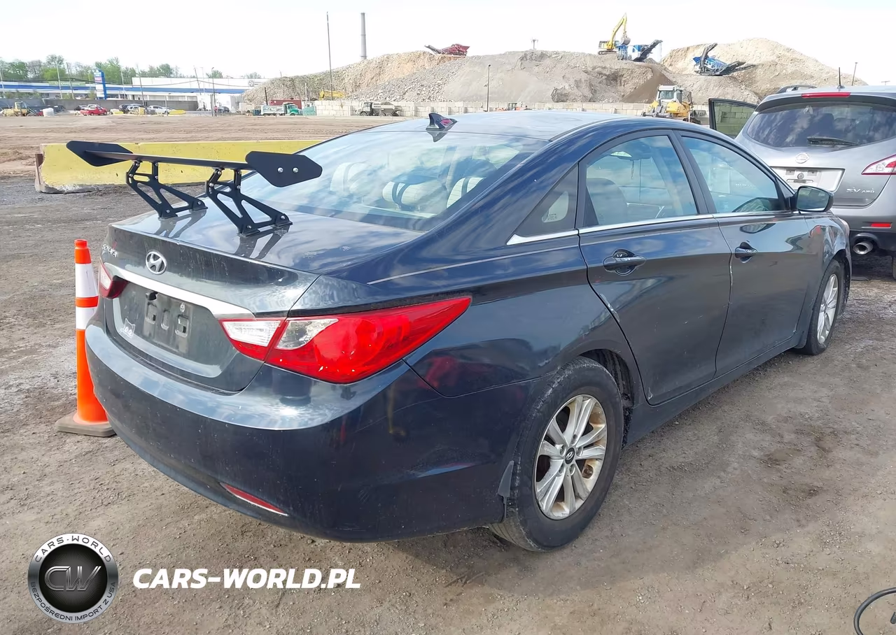 2013 Hyundai Sonata Gls VIN:5NPEB4AC7DH770849 - 4