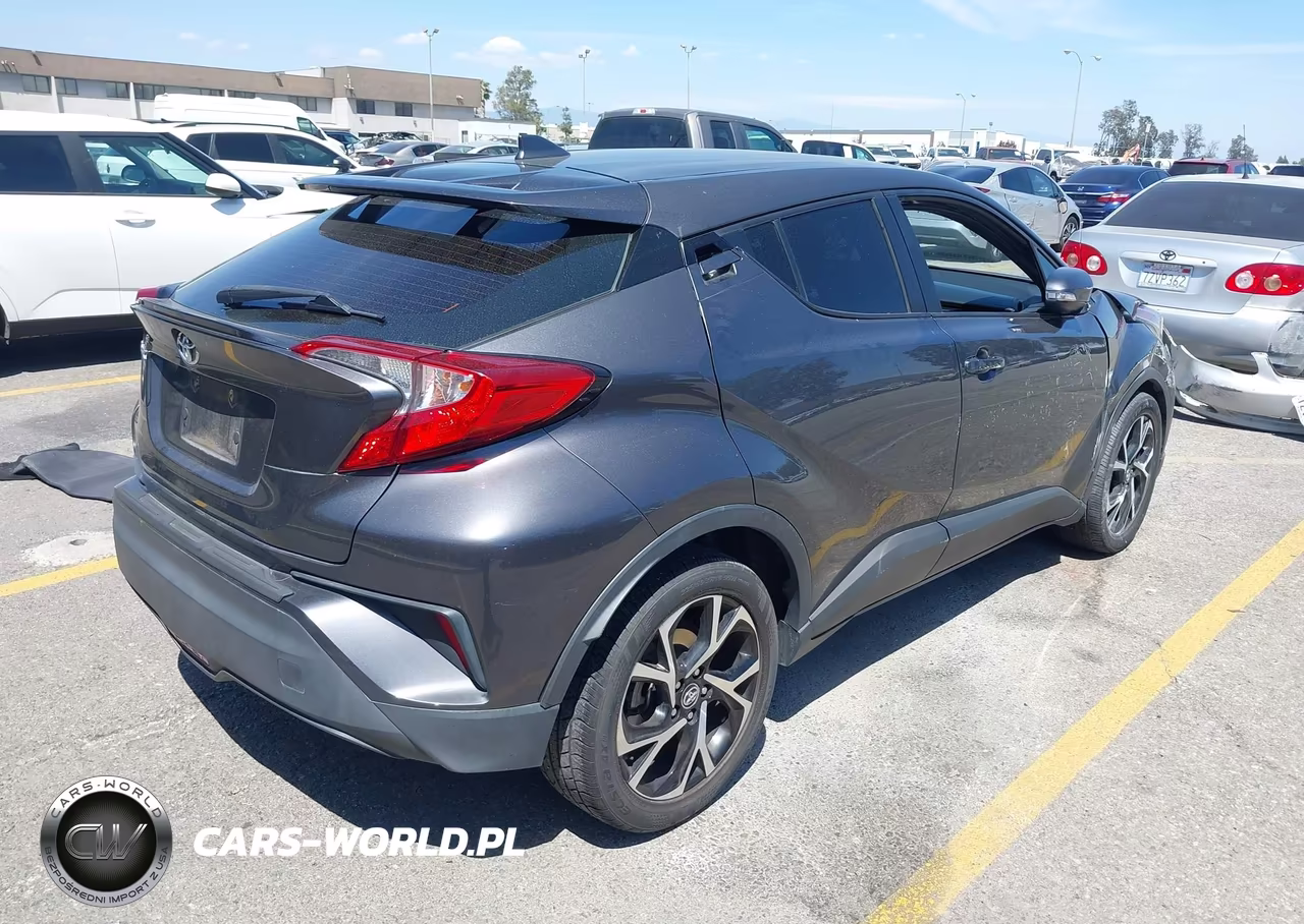 2018 Toyota C-Hr Xle Premium VIN:NMTKHMBX4JR047502 - 4