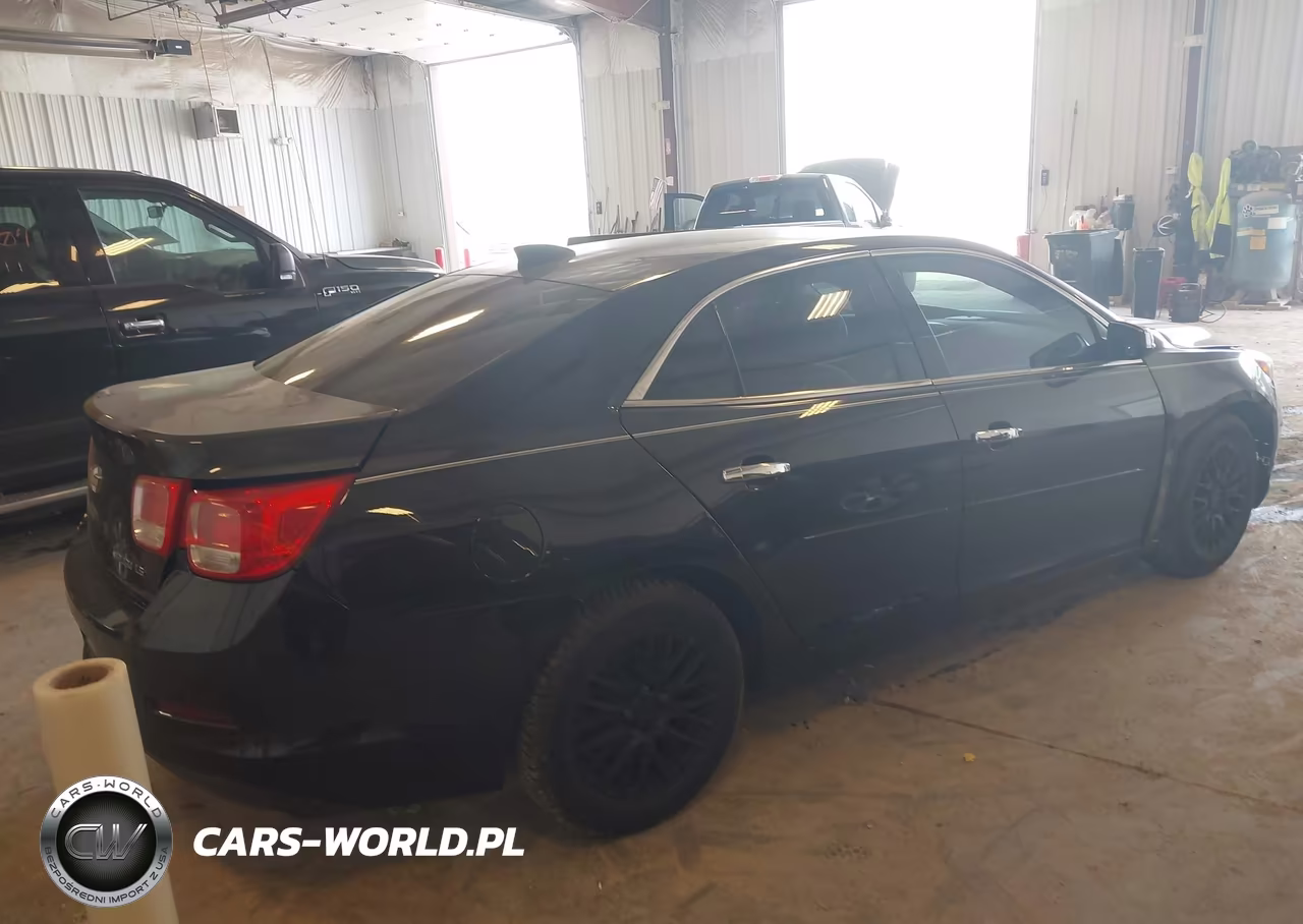 2015 Chevrolet Malibu Ls VIN:1G11B5SLXFF171033 - 4