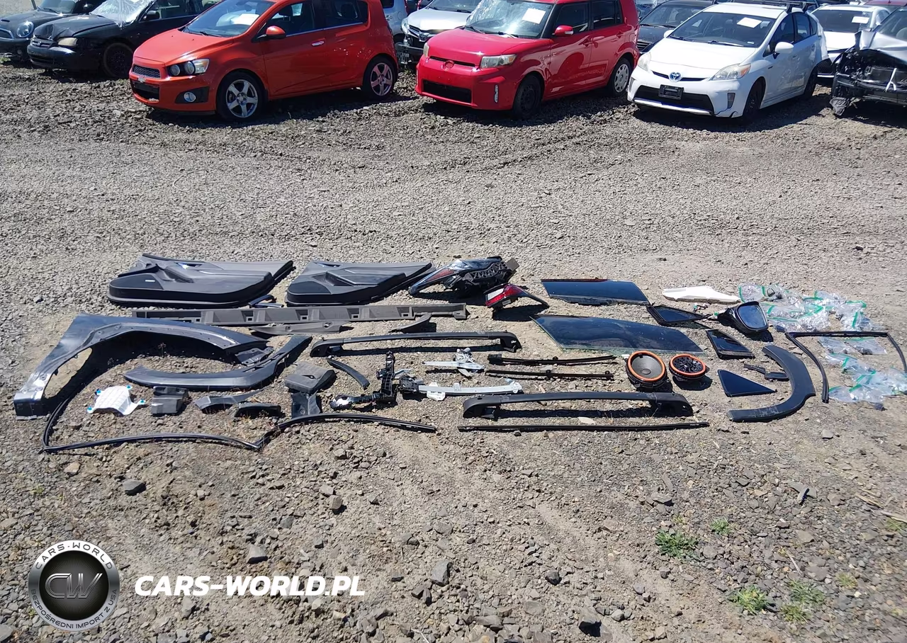 2024 Subaru Crosstrek Limited VIN:4S4GUHM68R3720055 - 12