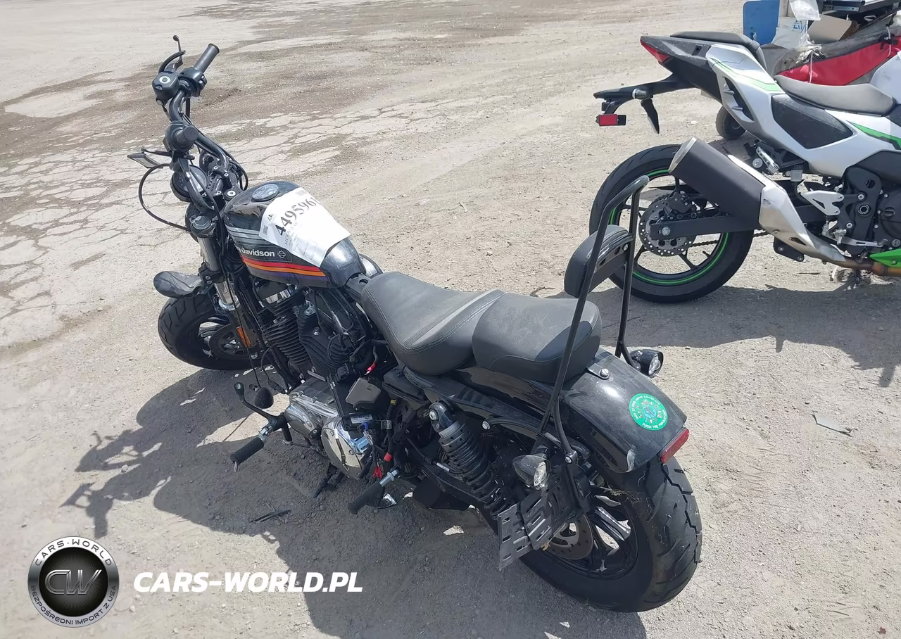 2019 Harley-Davidson Xl1200 Xs VIN:1HD1LR331KC410439 - 3
