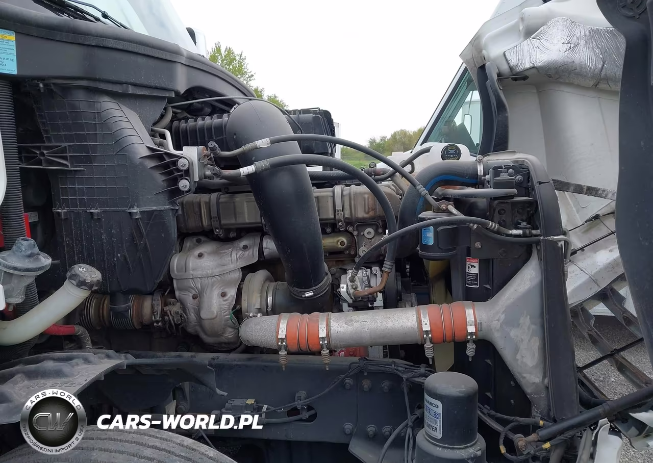 2019 Freightliner New Cascadia 126 VIN:3AKJHHDR5KSKH6057 - 19