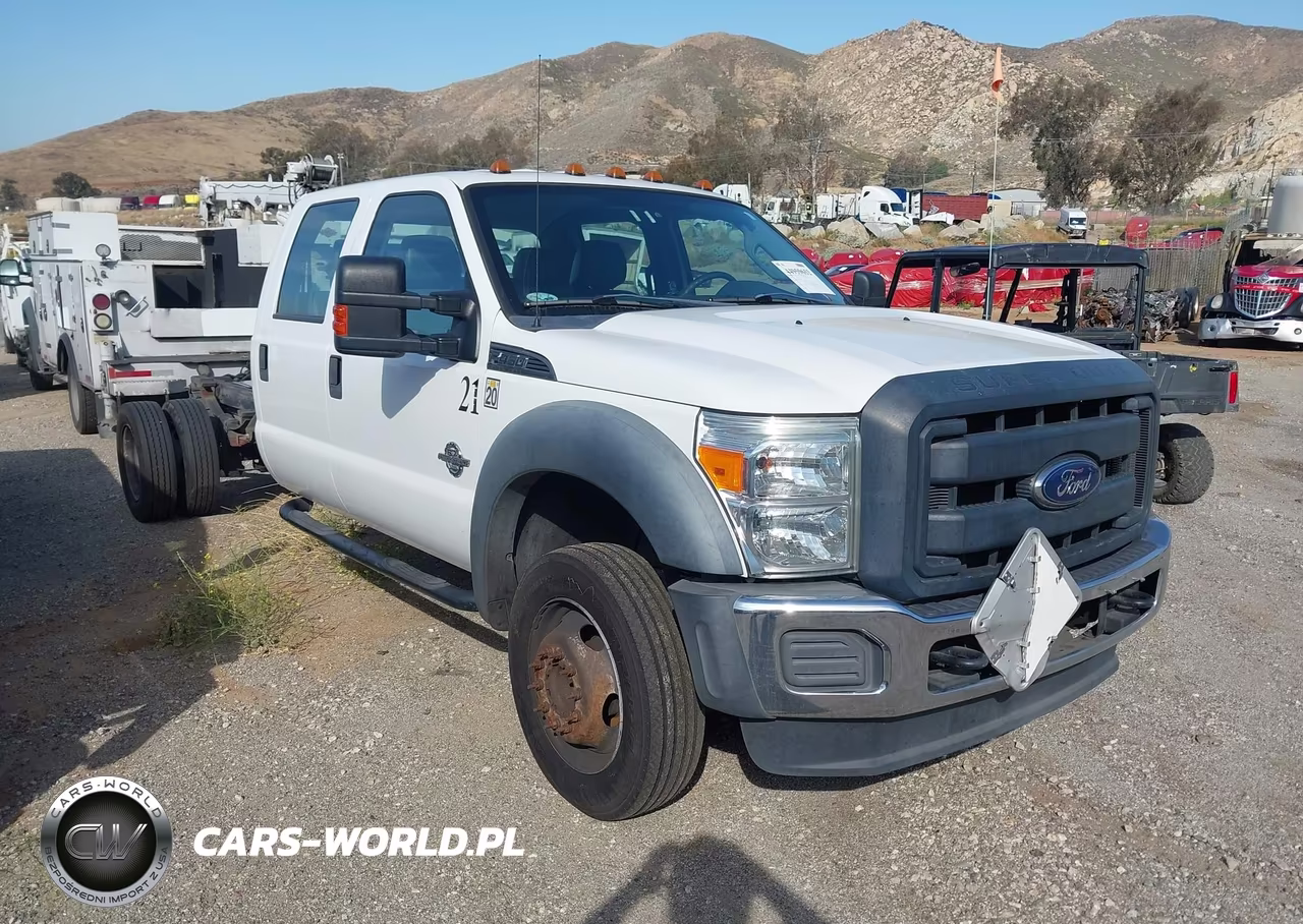 2015 Ford F-450 Chassis Xl