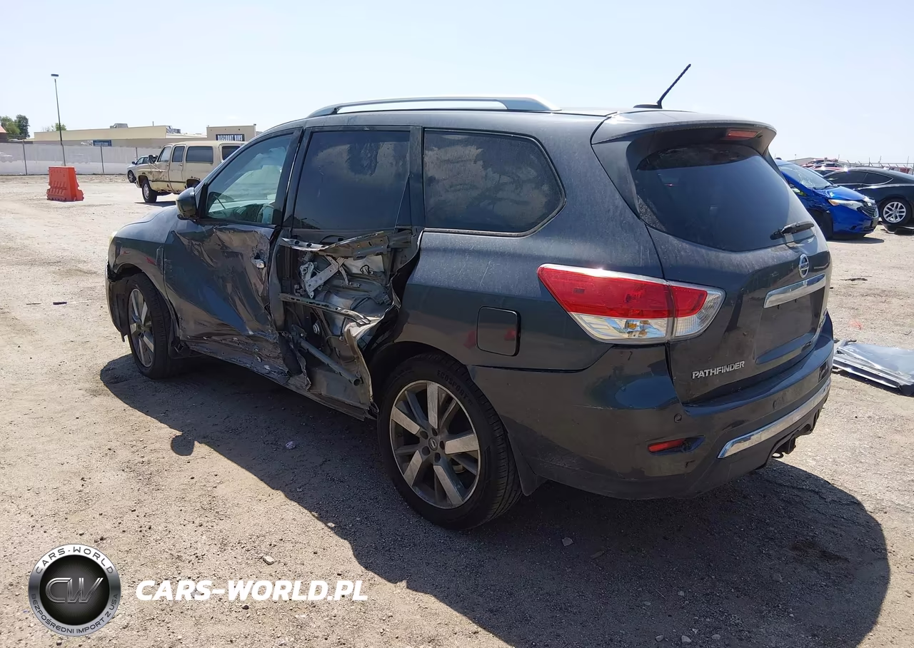 2013 Nissan Pathfinder Platinum VIN:5N1AR2MM6DC632228 - 3