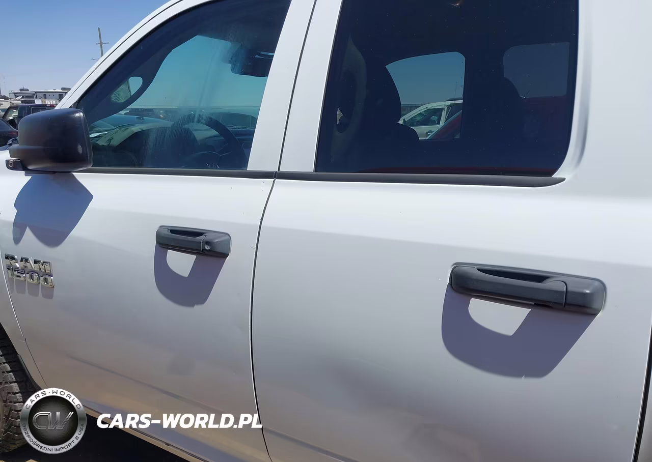 2015 Ram 1500 Tradesman VIN:1C6RR7FT3FS554886 - 14