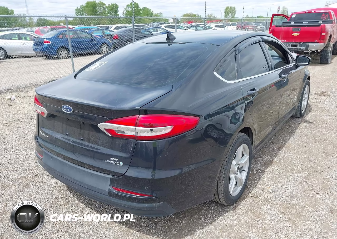 2019 Ford Fusion Hybrid Se VIN:3FA6P0LU7KR151849 - 4