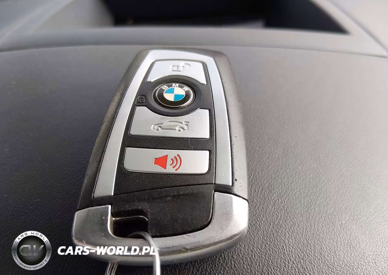2015 BMW 750Li xDrive VIN:WBAYF8C57FD654550 - 11