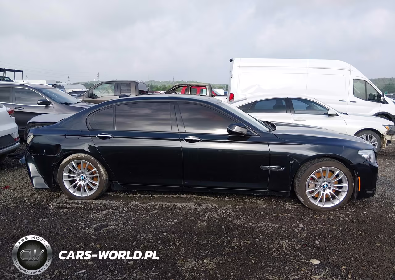 2015 BMW 750Li xDrive VIN:WBAYF8C57FD654550 - 14
