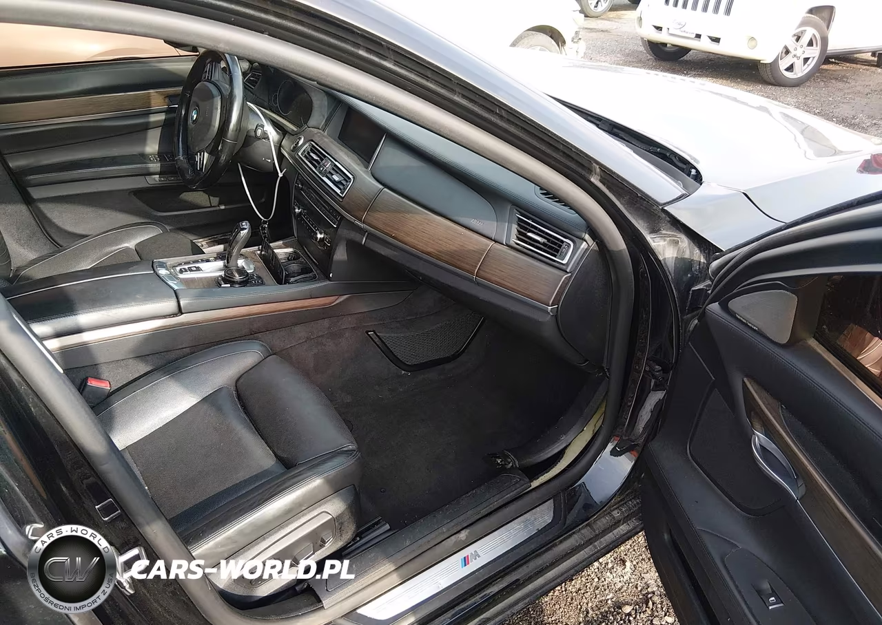 2015 BMW 750Li xDrive VIN:WBAYF8C57FD654550 - 5