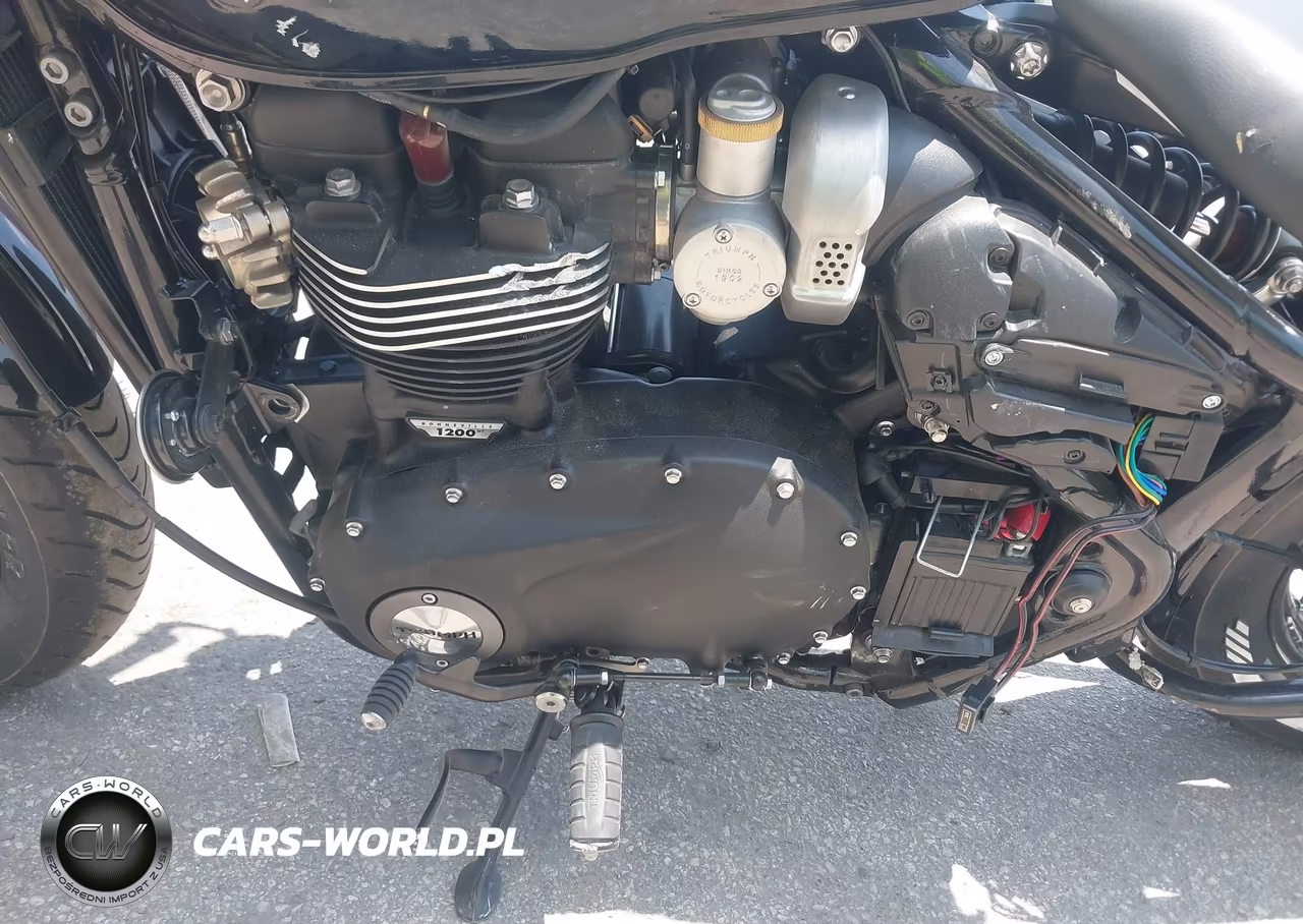 2025 Triumph Motorcycle Bonneville Bobber VIN:SMTD53HL1STCG1352 - 9